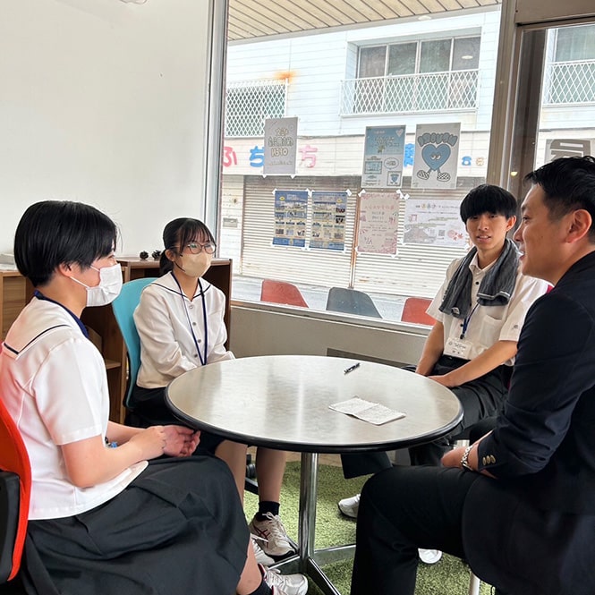 230810_internship_12r-min.jpg